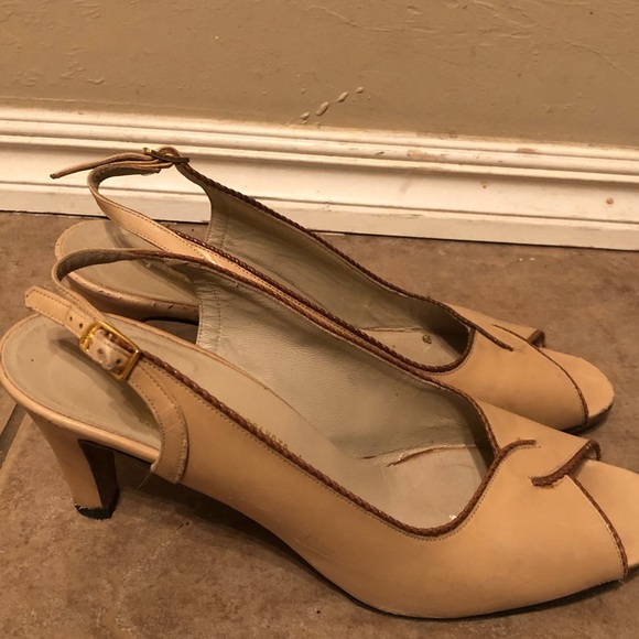 Salvatore Ferragamo Slingback Heels Nude Sz 8.5 - Picture 4 of 9